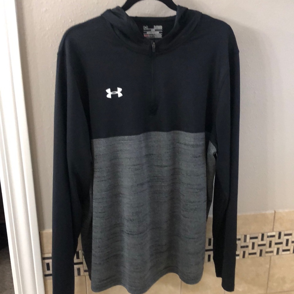 Two toned half zip hooded shirt